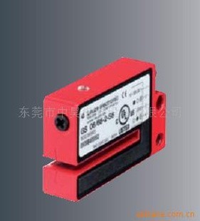 勞易測(cè)標(biāo)簽檢測(cè)傳感器GSU 14C/66.3-S12萬(wàn)能標(biāo)簽檢測(cè)